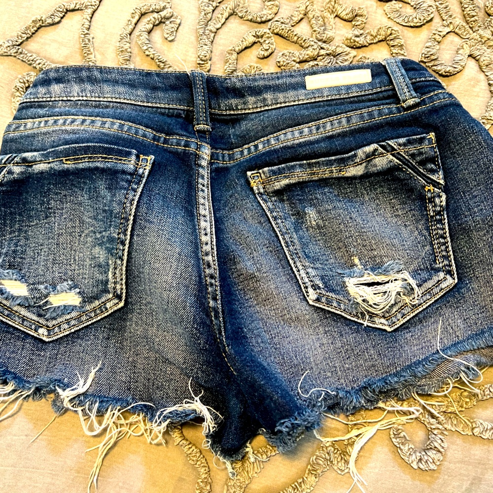 Buckle jean shorts